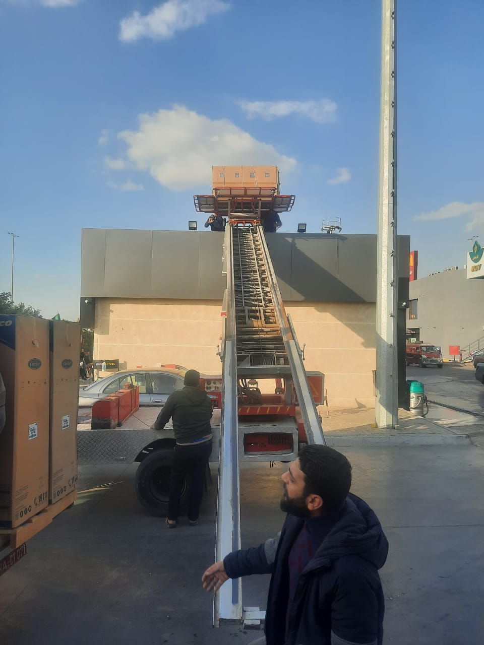 فريق الاتحاد لنقل الأثاث جاهز لخدمتك